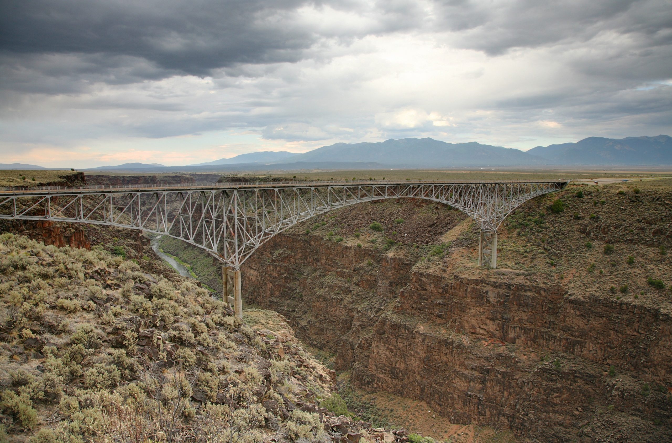 Picture bridge